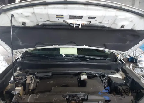 2017 Nissan Pathfinder Platinum из США, поврежденный, VIN 5N1DR2MM6HC668911